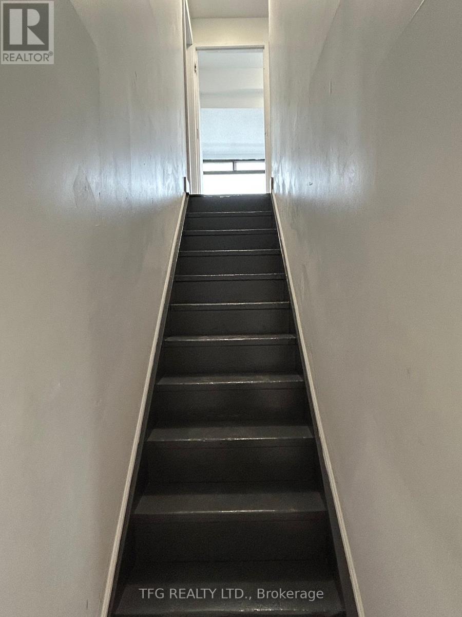 Upper - 306 King Street W, Oshawa, Ontario  L1J 2J9 - Photo 17 - E12364407