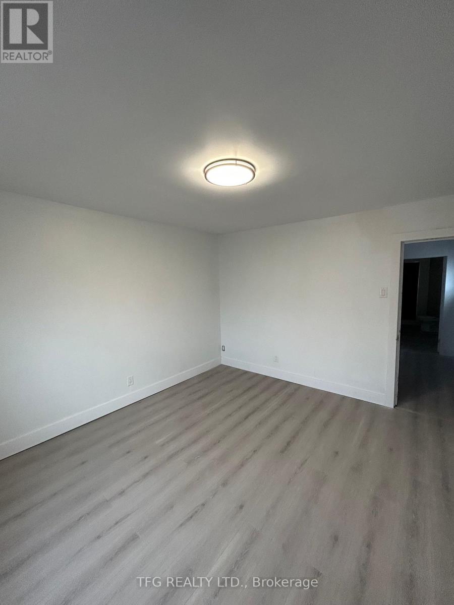 Upper - 306 King Street W, Oshawa, Ontario  L1J 2J9 - Photo 29 - E12364407