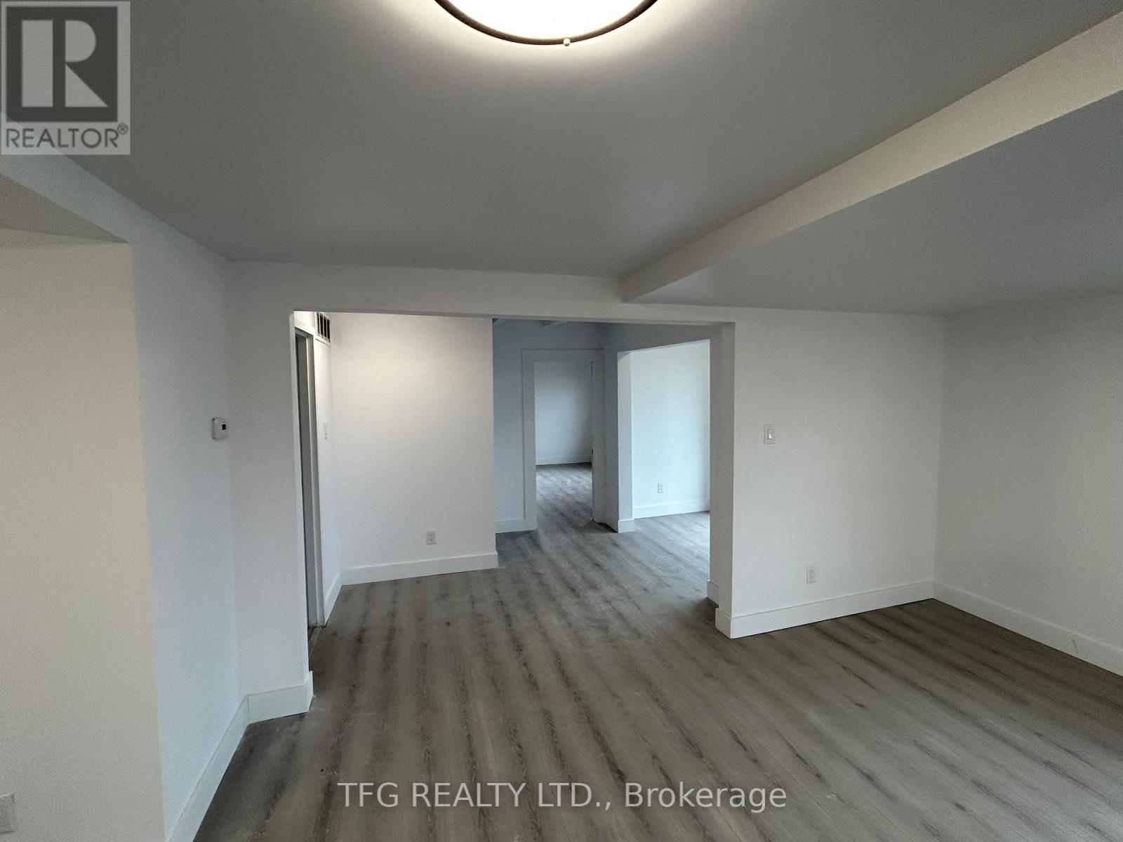Upper - 306 King Street W, Oshawa, Ontario  L1J 2J9 - Photo 5 - E12364407