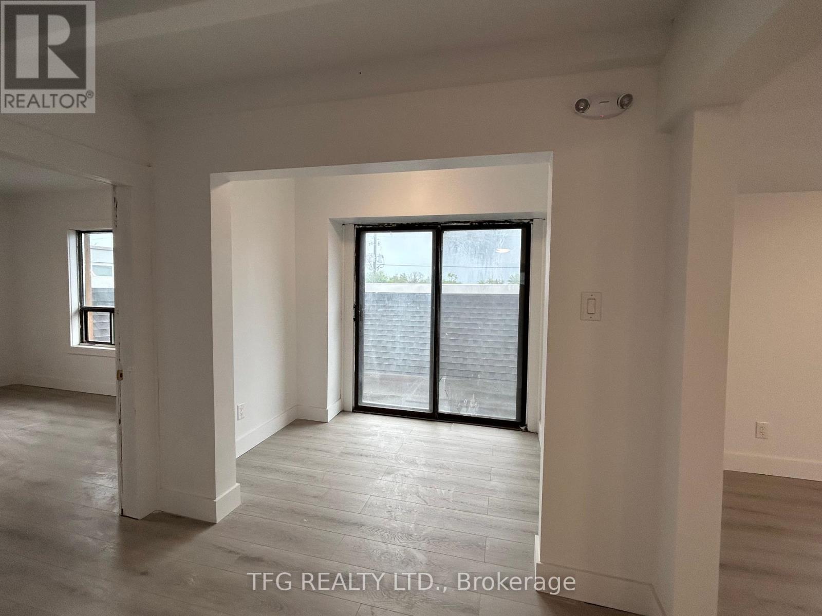 Upper - 306 King Street W, Oshawa, Ontario  L1J 2J9 - Photo 7 - E12364407