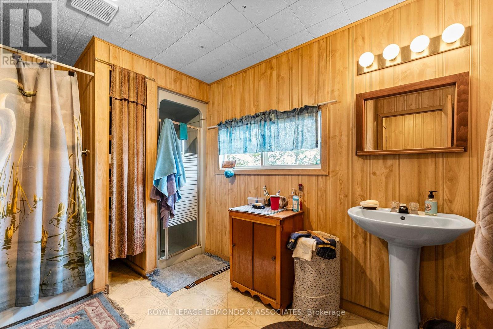 769 Rock Point Lane, Killaloe, Ontario  K0J 2A0 - Photo 18 - X12364310