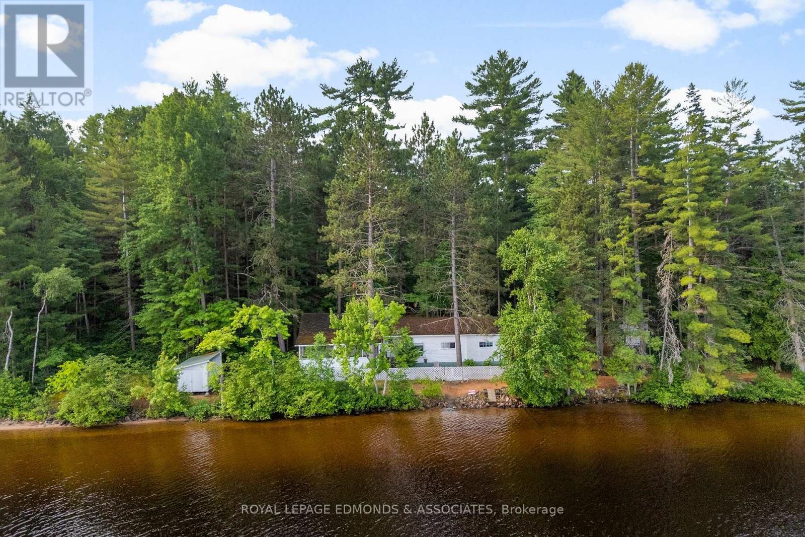 769 Rock Point Lane, Killaloe, Ontario  K0J 2A0 - Photo 2 - X12364310
