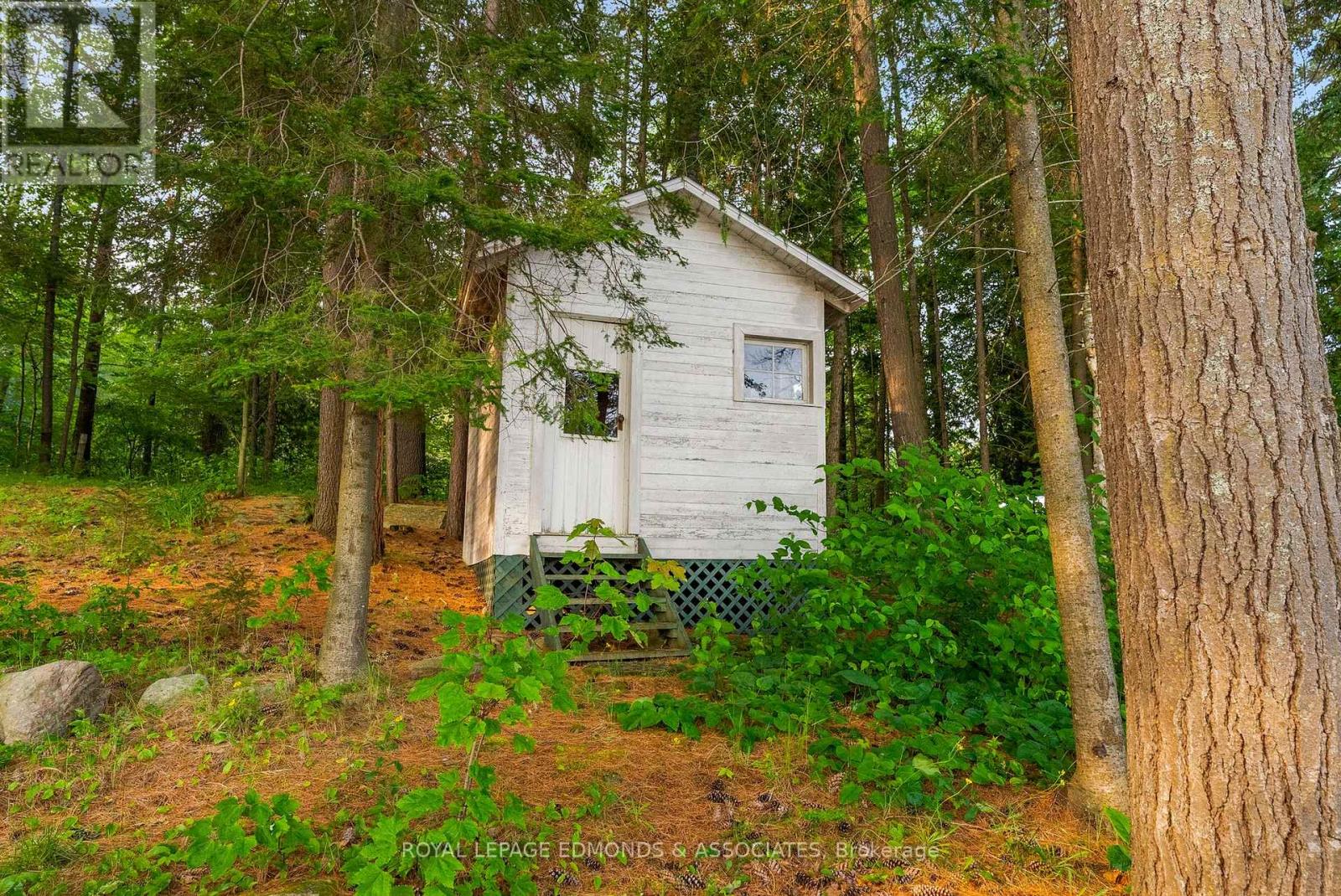 769 Rock Point Lane, Killaloe, Ontario  K0J 2A0 - Photo 29 - X12364310