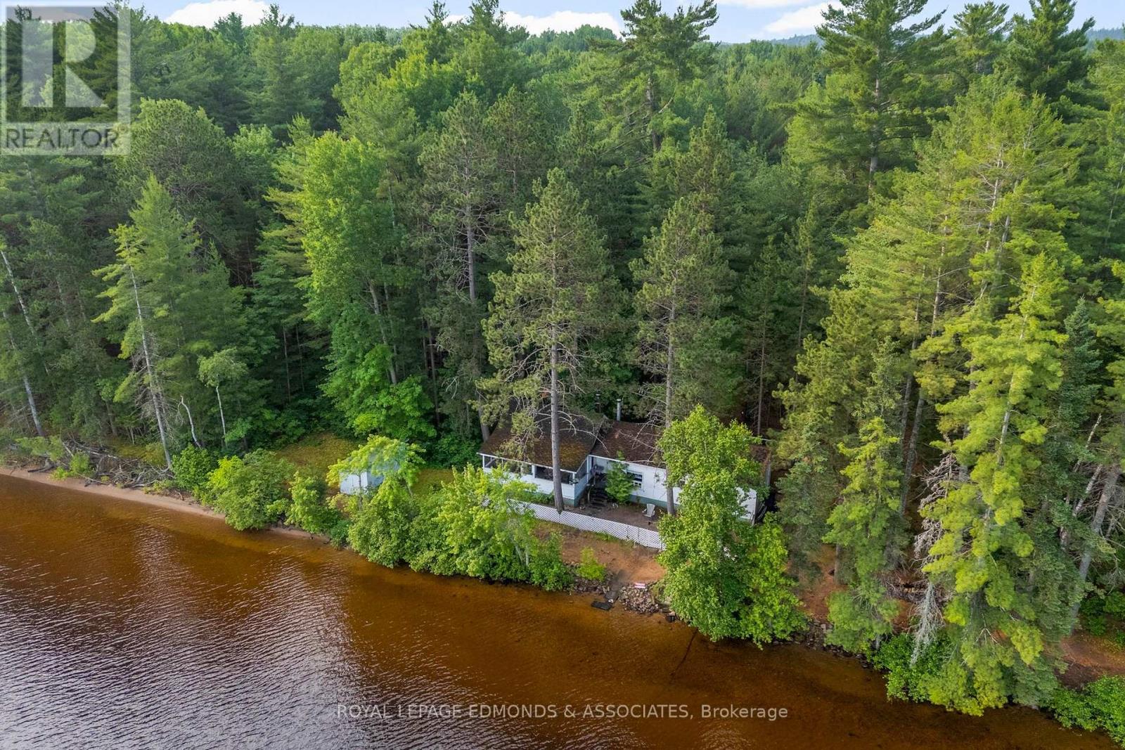 769 Rock Point Lane, Killaloe, Ontario  K0J 2A0 - Photo 3 - X12364310