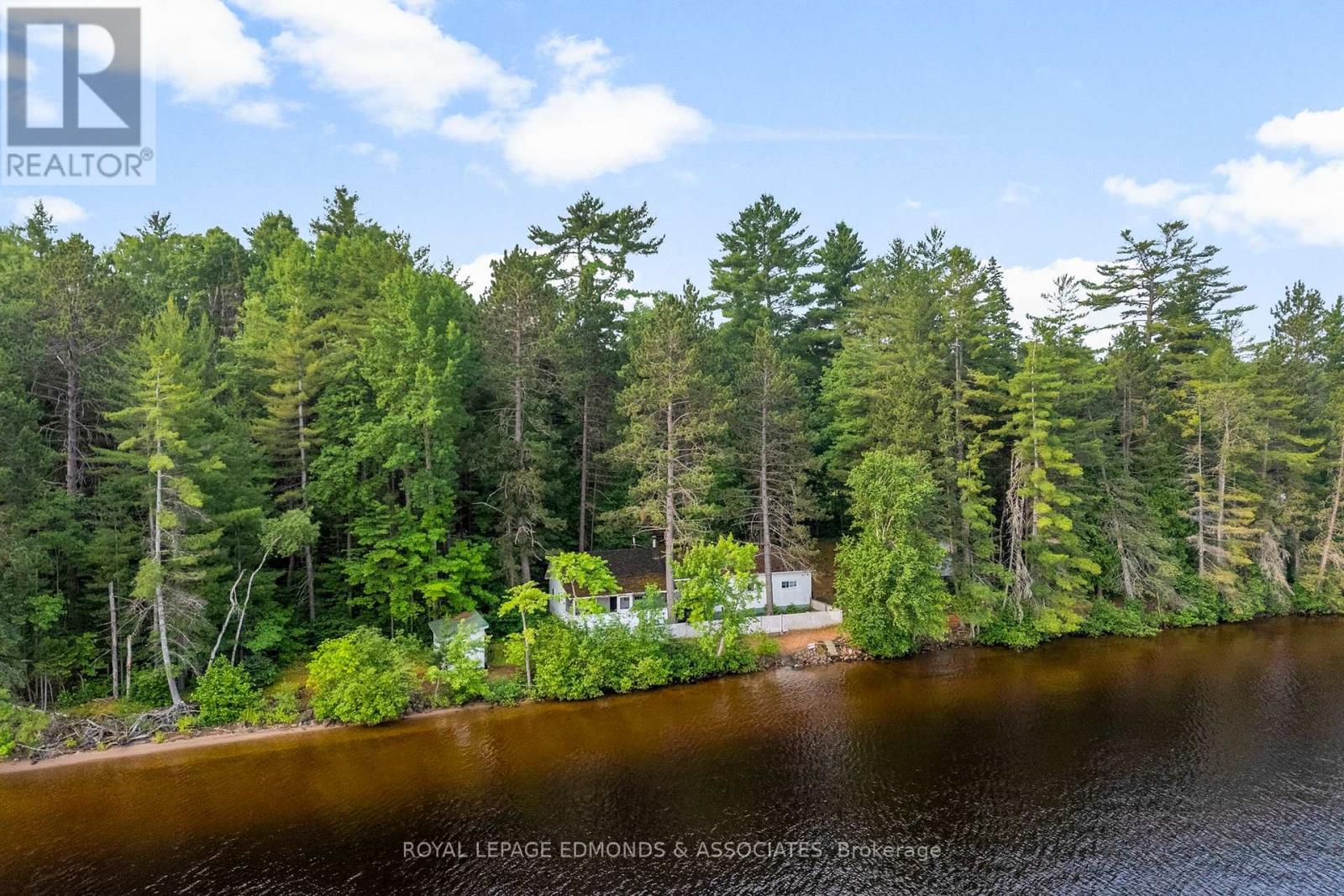 769 Rock Point Lane, Killaloe, Ontario  K0J 2A0 - Photo 4 - X12364310