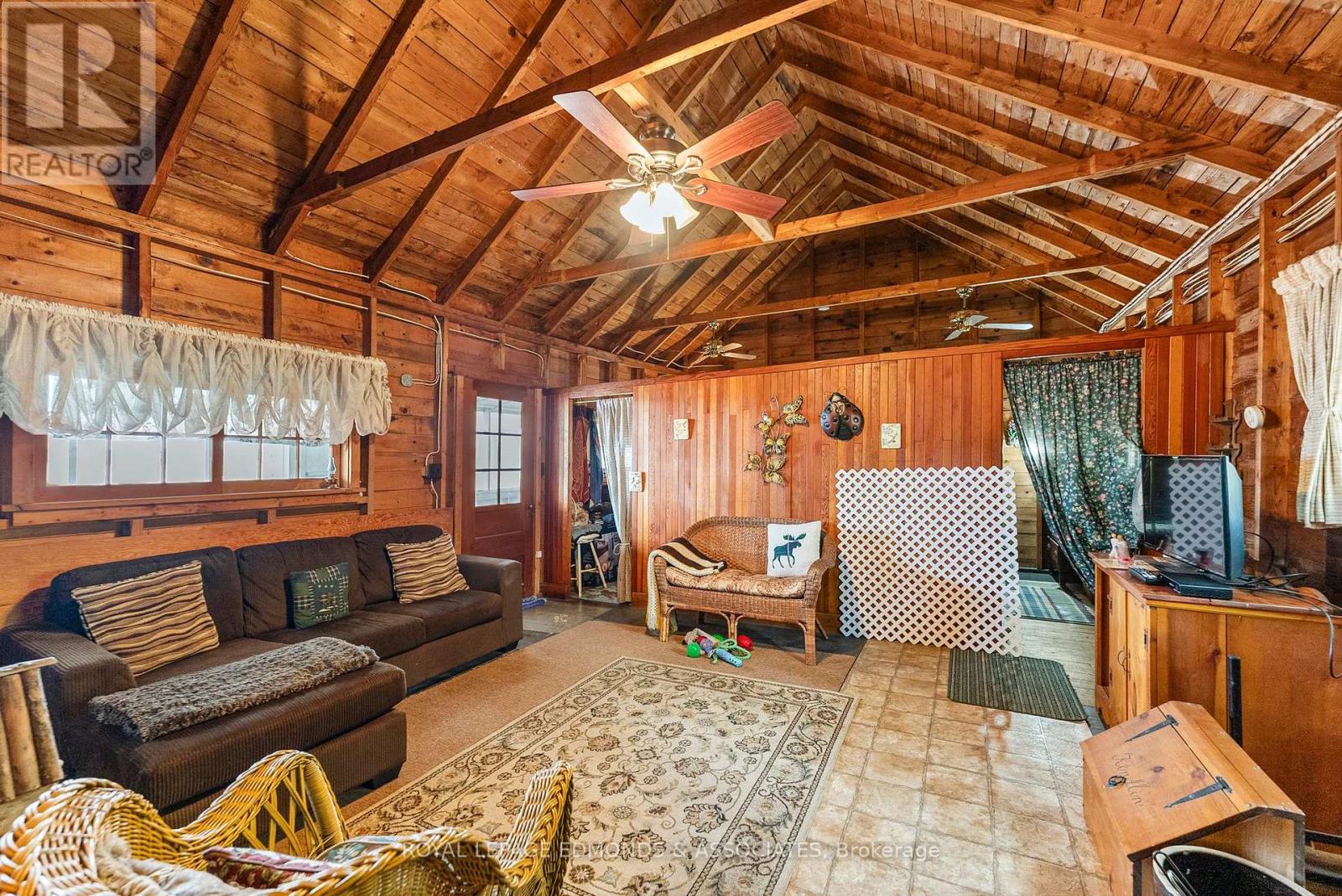769 Rock Point Lane, Killaloe, Ontario  K0J 2A0 - Photo 6 - X12364310