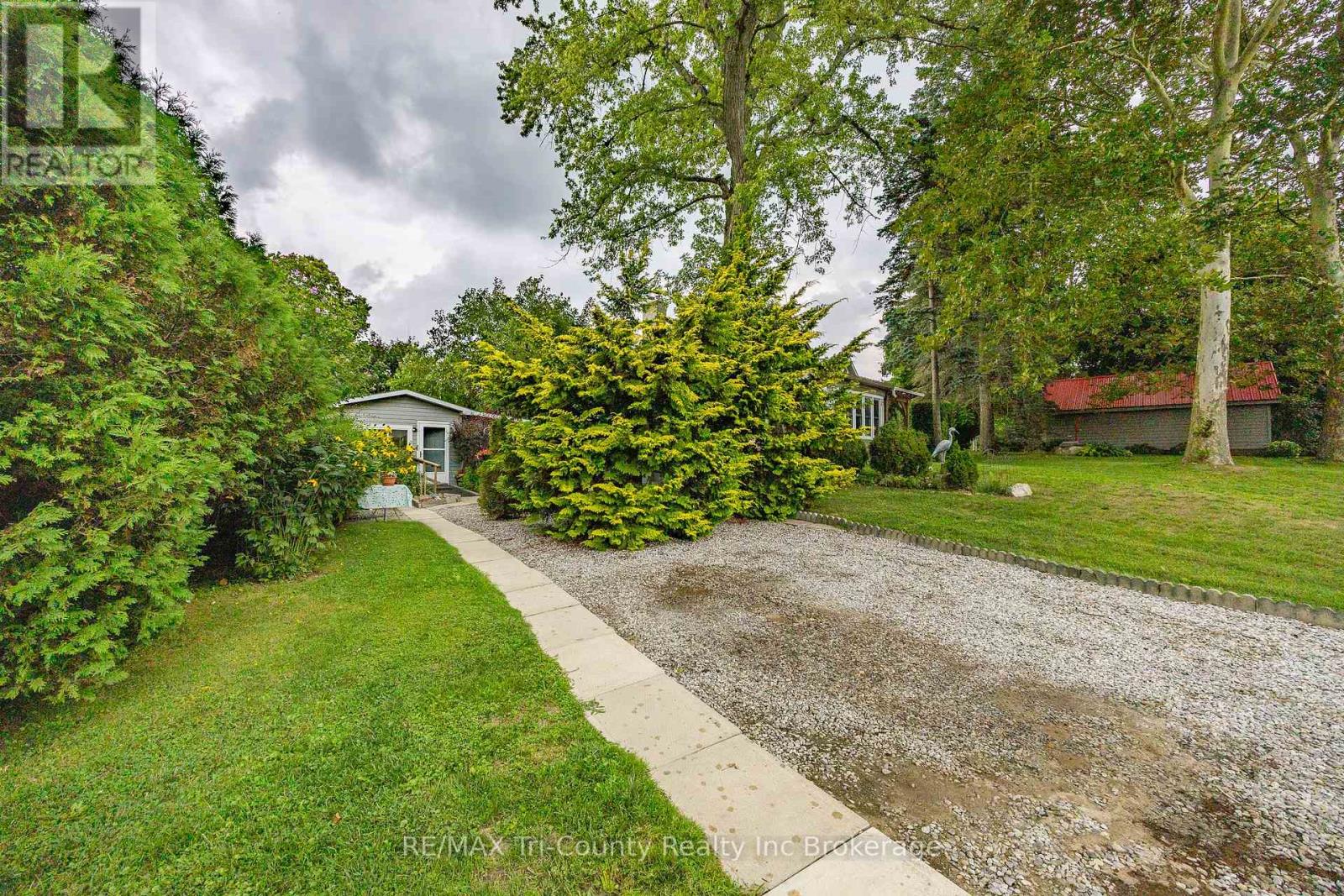 32 - 33 Pitt Street, Bayham, Ontario  N0J 1T0 - Photo 18 - X12364391