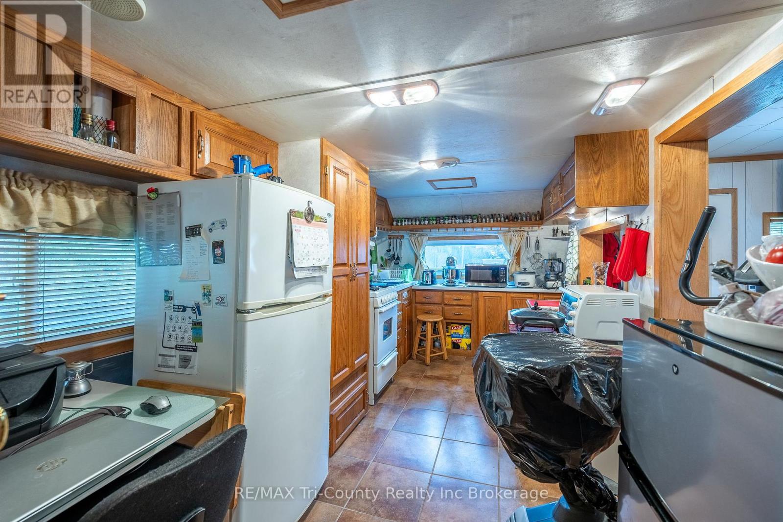 32 - 33 Pitt Street, Bayham, Ontario  N0J 1T0 - Photo 7 - X12364391