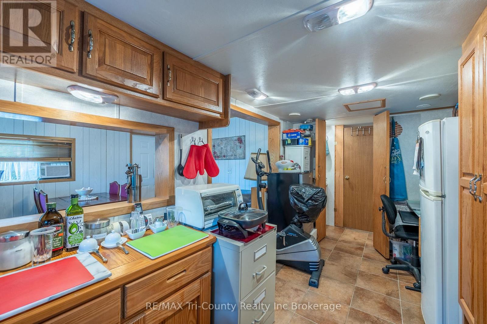 32 - 33 Pitt Street, Bayham, Ontario  N0J 1T0 - Photo 8 - X12364391