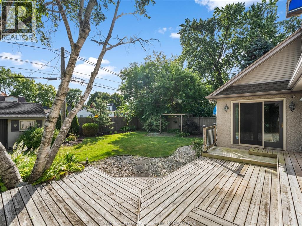 Property at 450 MATTHEW BRADY image 5