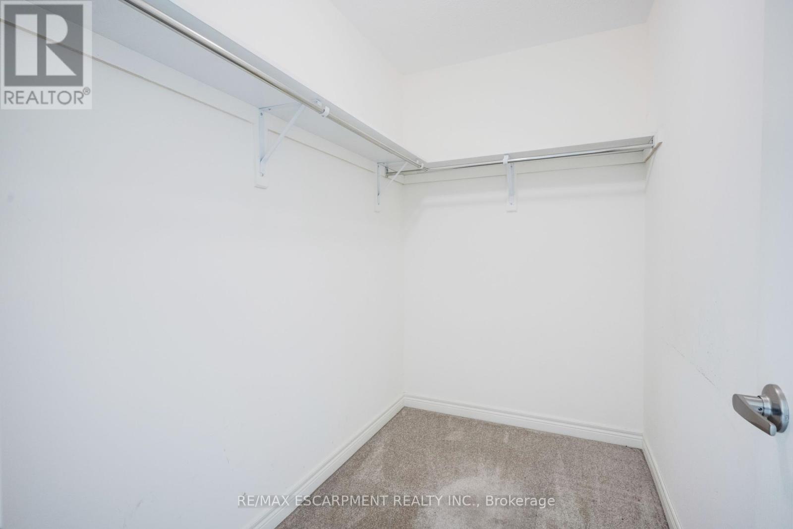 489 Downes Jackson Heights, Milton, Ontario  L9T 8W1 - Photo 28 - W12364276