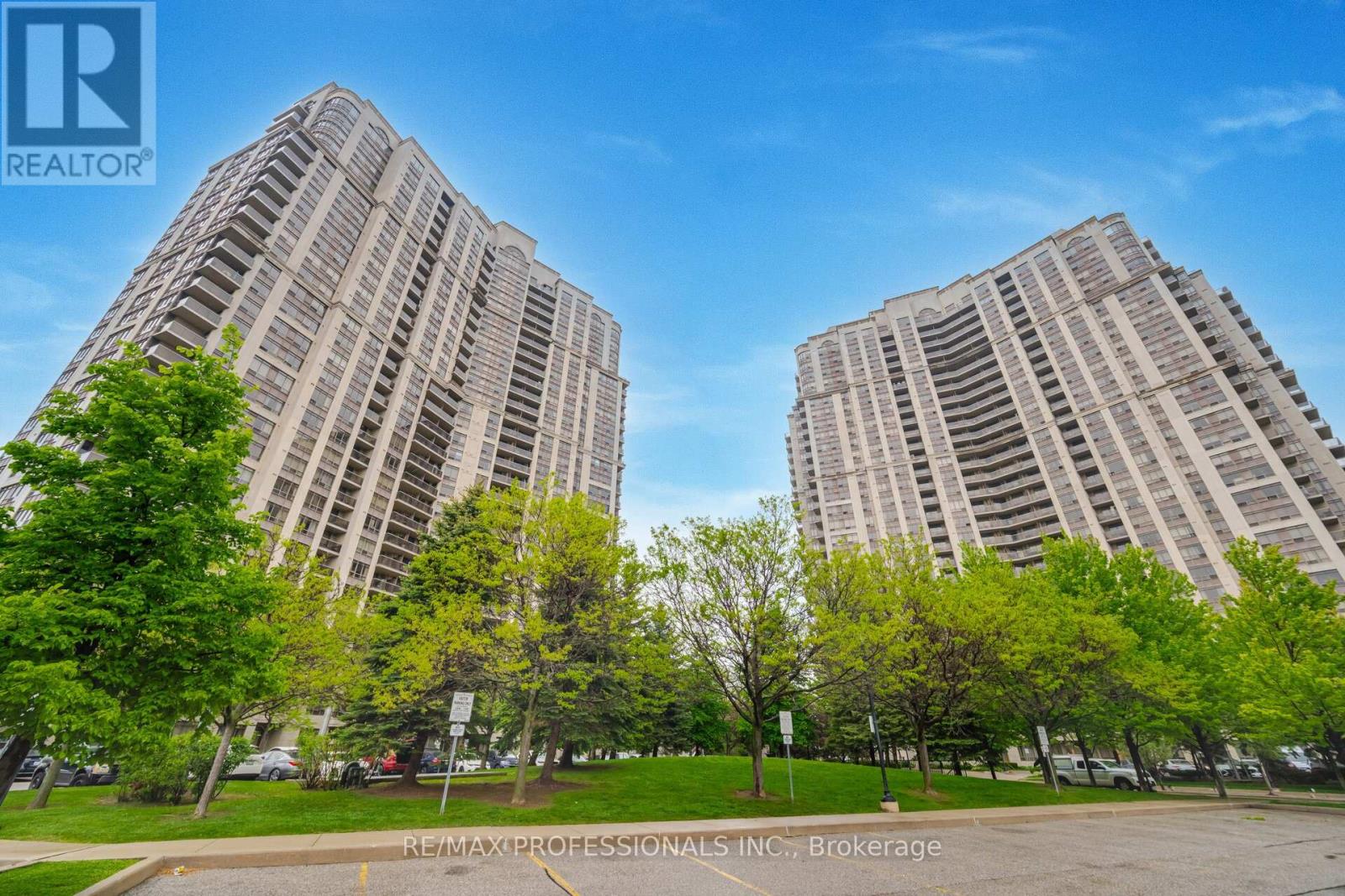 Ph21 - 700 Humberwood Boulevard, Toronto, Ontario  M9W 7J4 - Photo 3 - W12364279