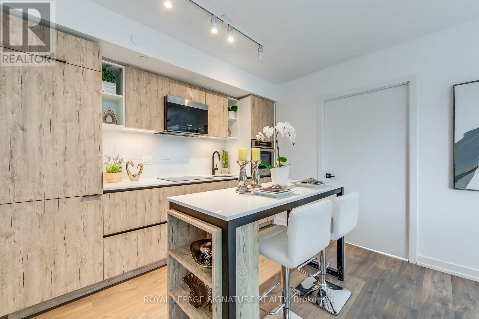 1003 - 2 Augusta Avenue, Toronto, Ontario M5V 0T3 - Photo 10 - C12364347