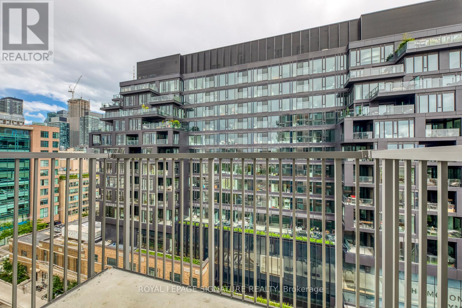 1003 - 2 Augusta Avenue, Toronto, Ontario M5V 0T3 - Photo 15 - C12364347