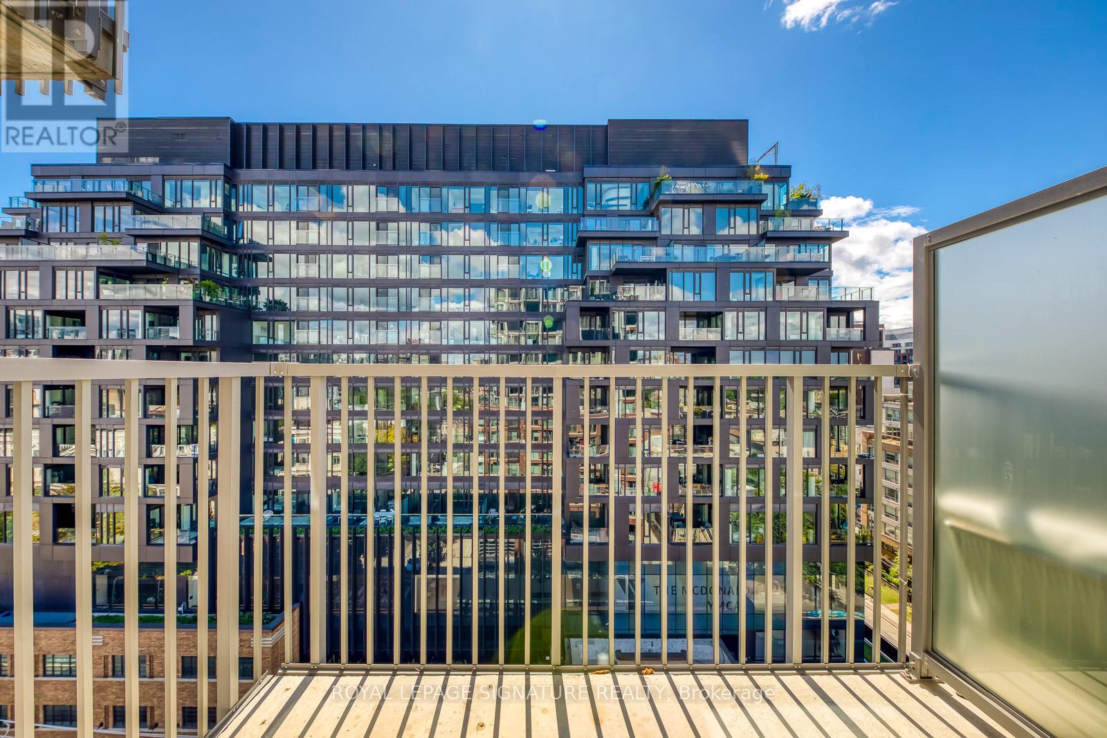 1003 - 2 Augusta Avenue, Toronto, Ontario M5V 0T3 - Photo 19 - C12364347