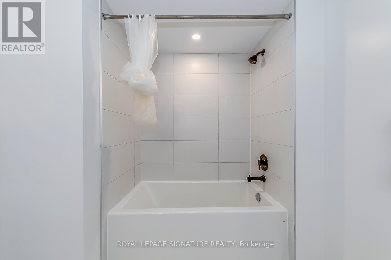 1003 - 2 Augusta Avenue, Toronto, Ontario M5V 0T3 - Photo 30 - C12364347