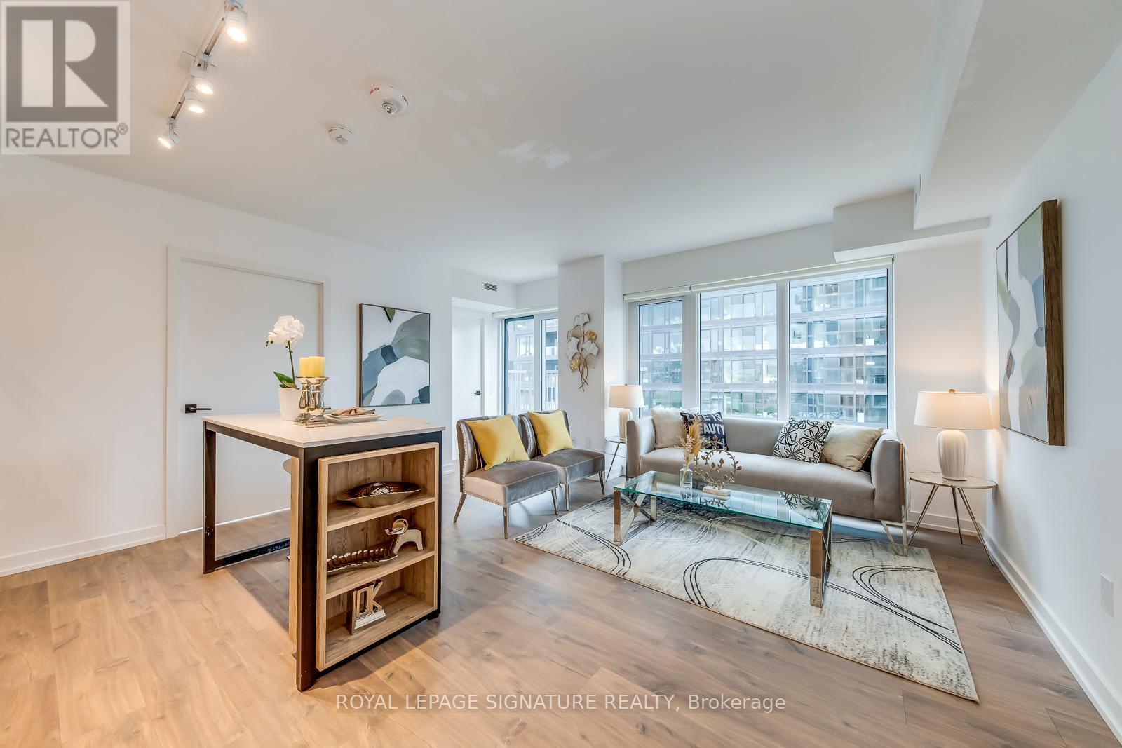 1003 - 2 Augusta Avenue, Toronto, Ontario M5V 0T3 - Photo 5 - C12364347