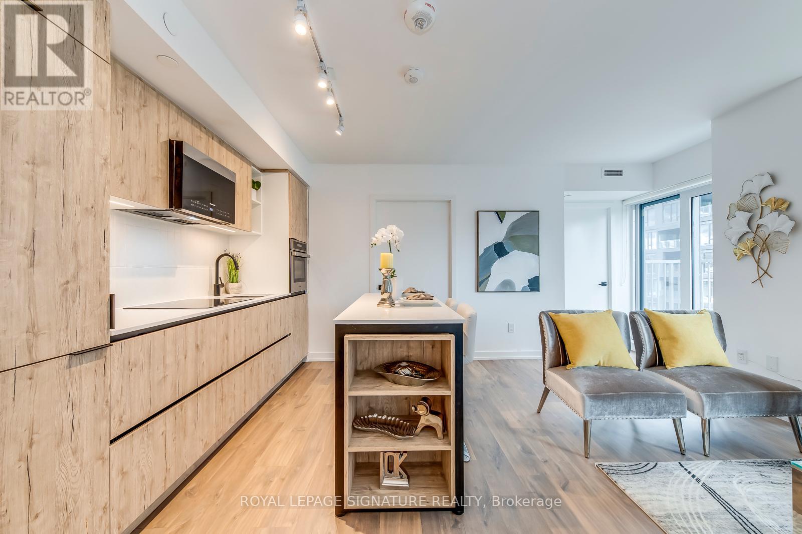 1003 - 2 Augusta Avenue, Toronto, Ontario M5V 0T3 - Photo 7 - C12364347