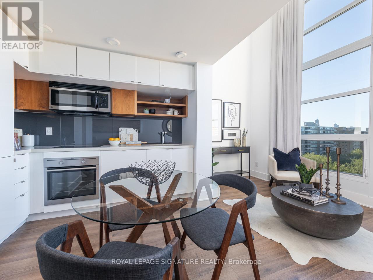 925 - 111 St Clair Avenue W, Toronto, Ontario  M4V 1N5 - Photo 3 - C12364433