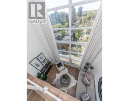 925 - 111 ST CLAIR AVENUE W, Toronto, Ontario