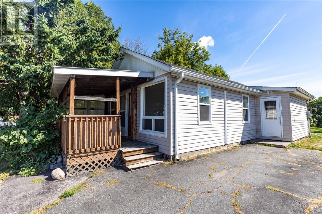 250 Imperial Street, Massey, Ontario  P0P 1P0 - Photo 1 - 2124337