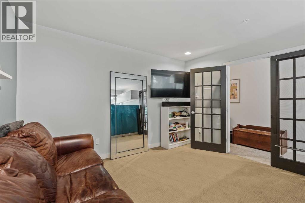 Property at 105, 1720 12 Street SW image 4