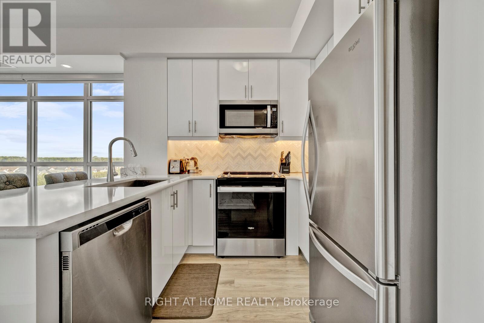 705 - 450 Dundas Street E, Hamilton, Ontario  L8B 1Z2 - Photo 3 - X12364286
