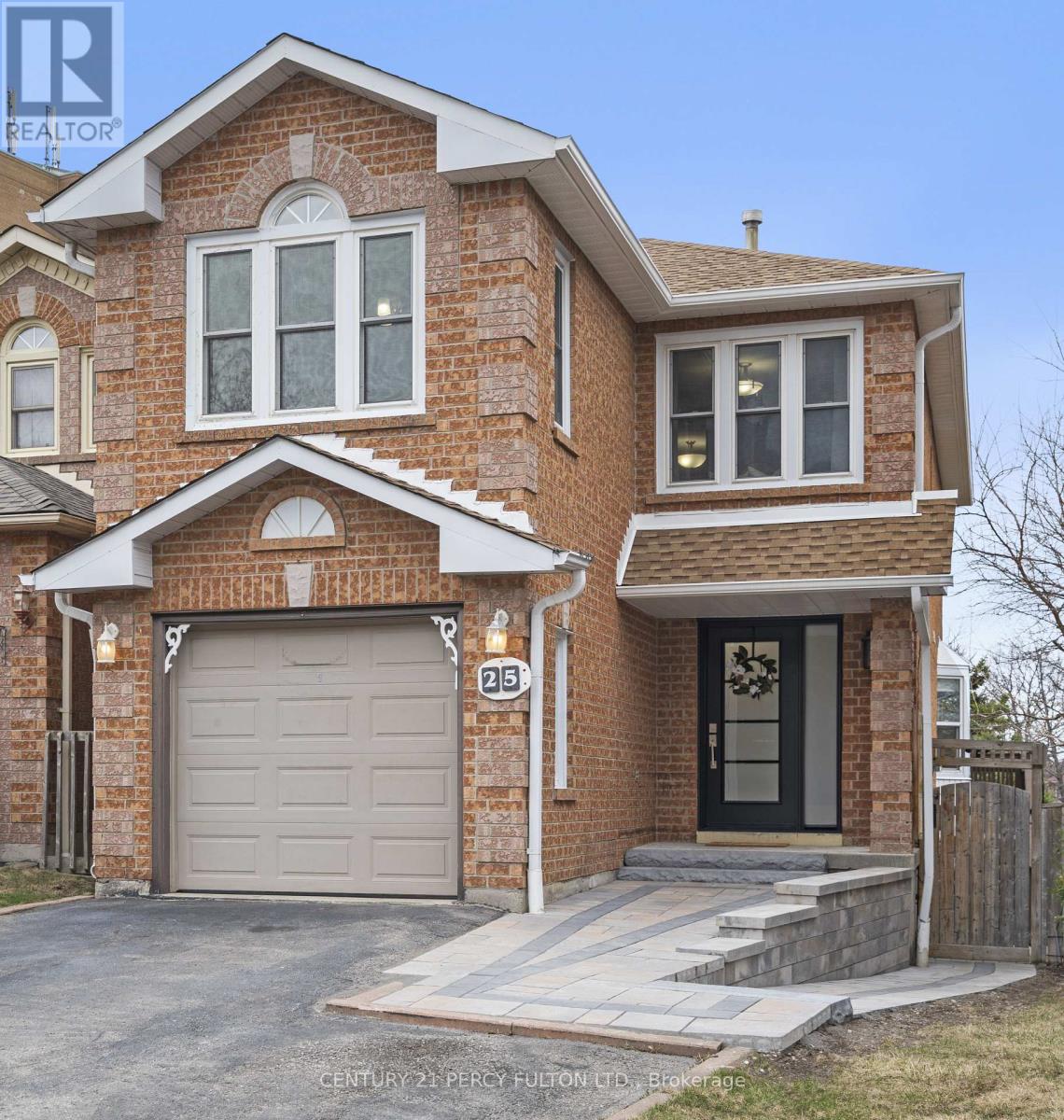 25 HEAVER DRIVE, Whitby, Ontario
