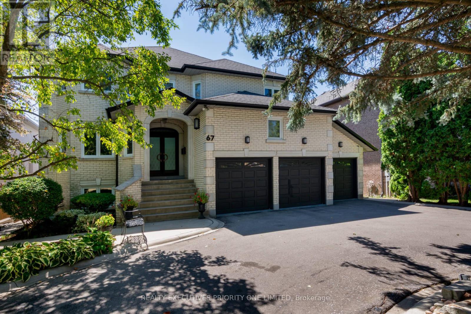 Property at 67 STOCKDALE CRESCENT image 1
