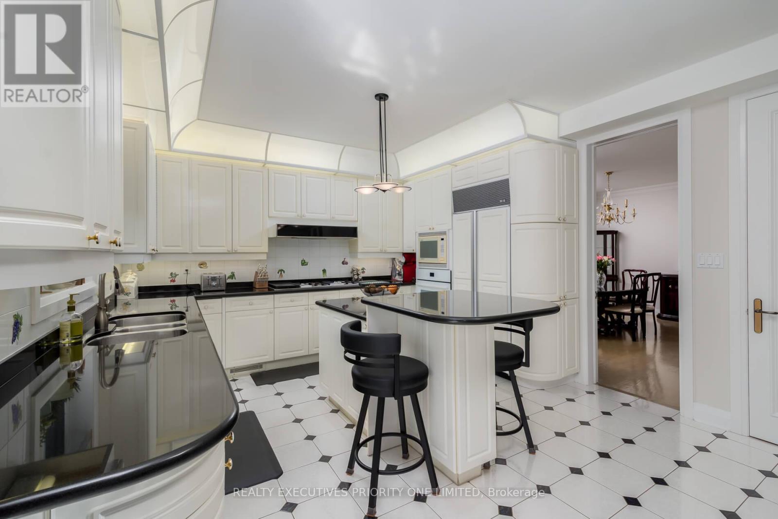 67 Stockdale Crescent, Richmond Hill, Ontario  L4C 3T1 - Photo 14 - N12364328
