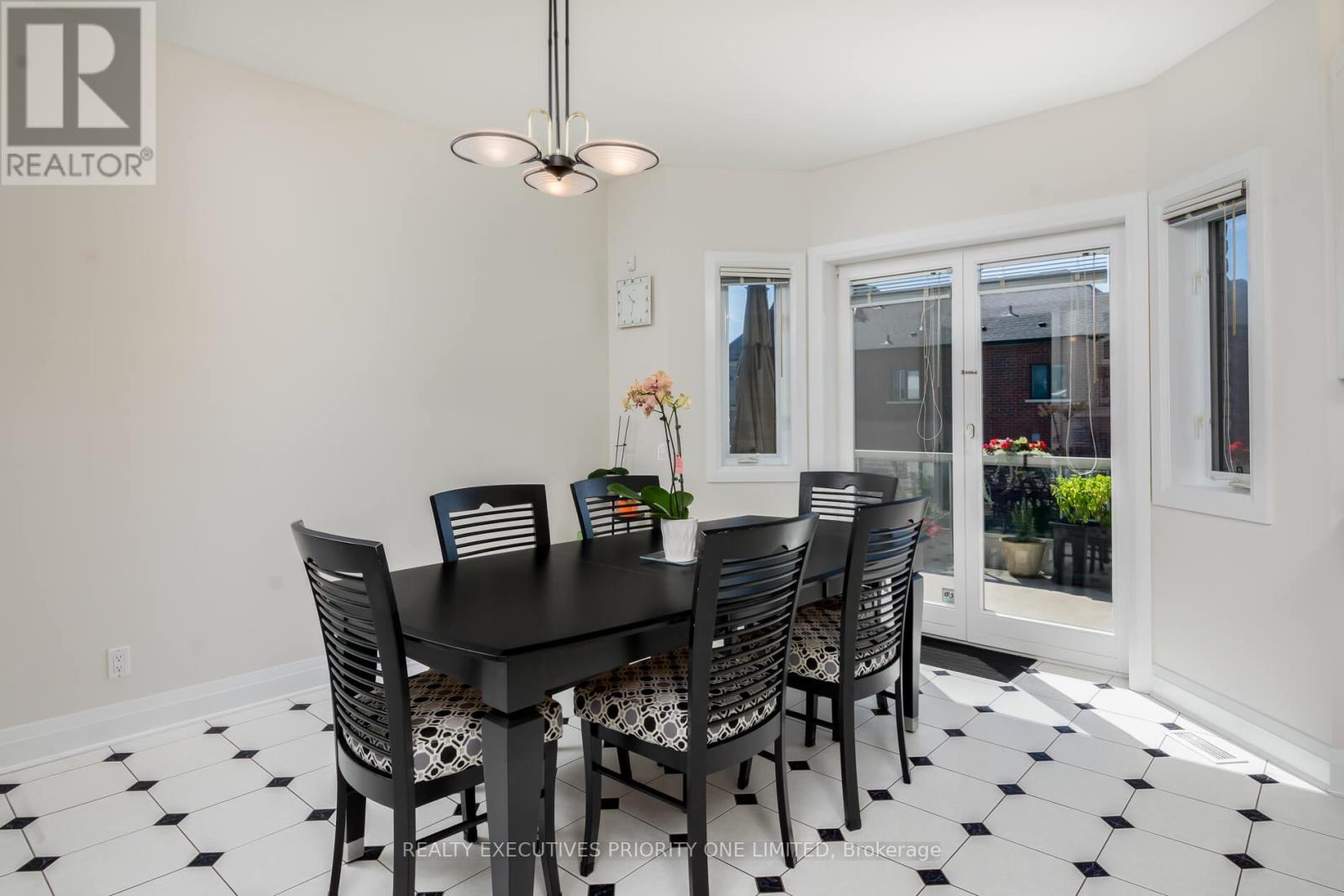 67 Stockdale Crescent, Richmond Hill, Ontario  L4C 3T1 - Photo 18 - N12364328