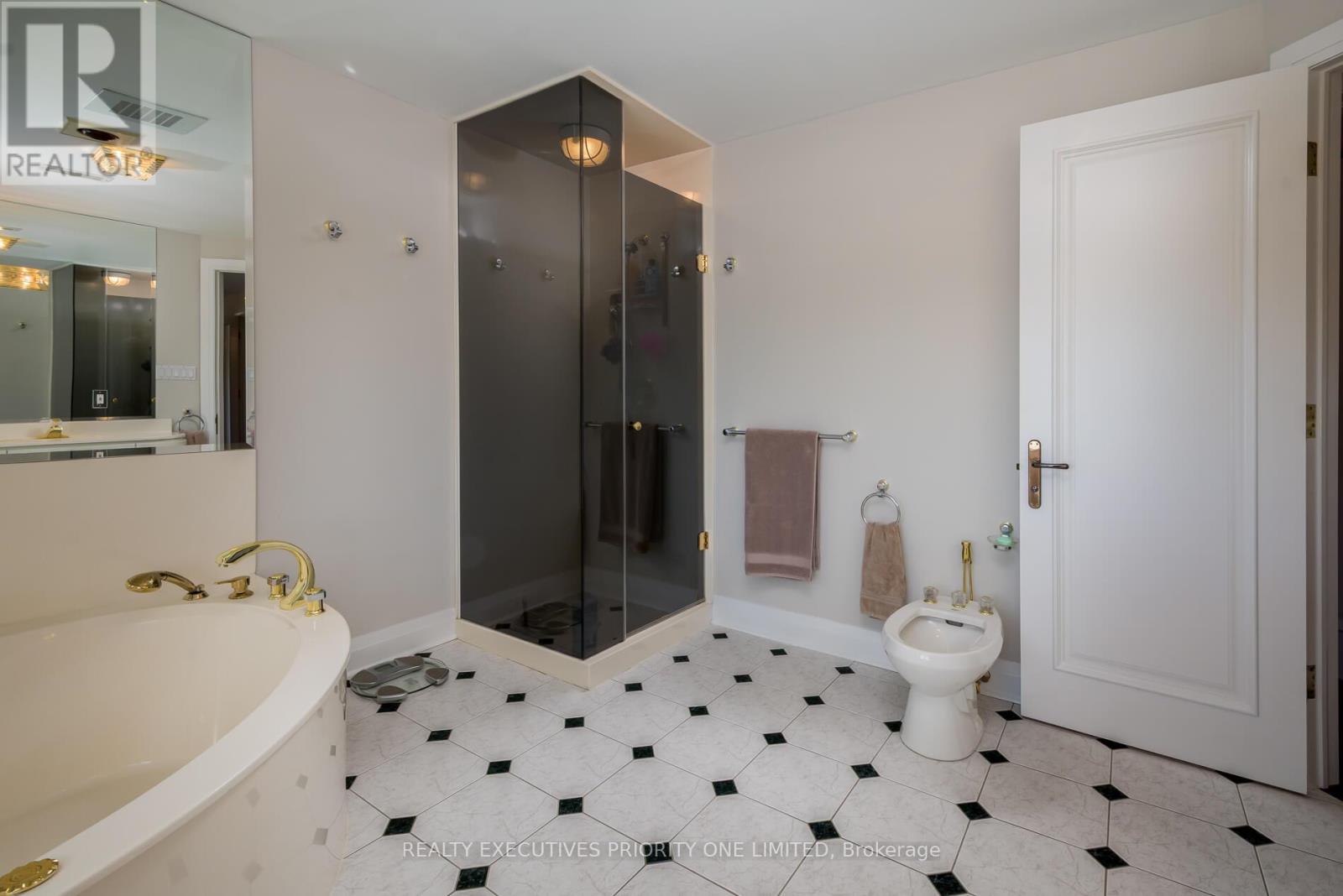 67 Stockdale Crescent, Richmond Hill, Ontario  L4C 3T1 - Photo 28 - N12364328