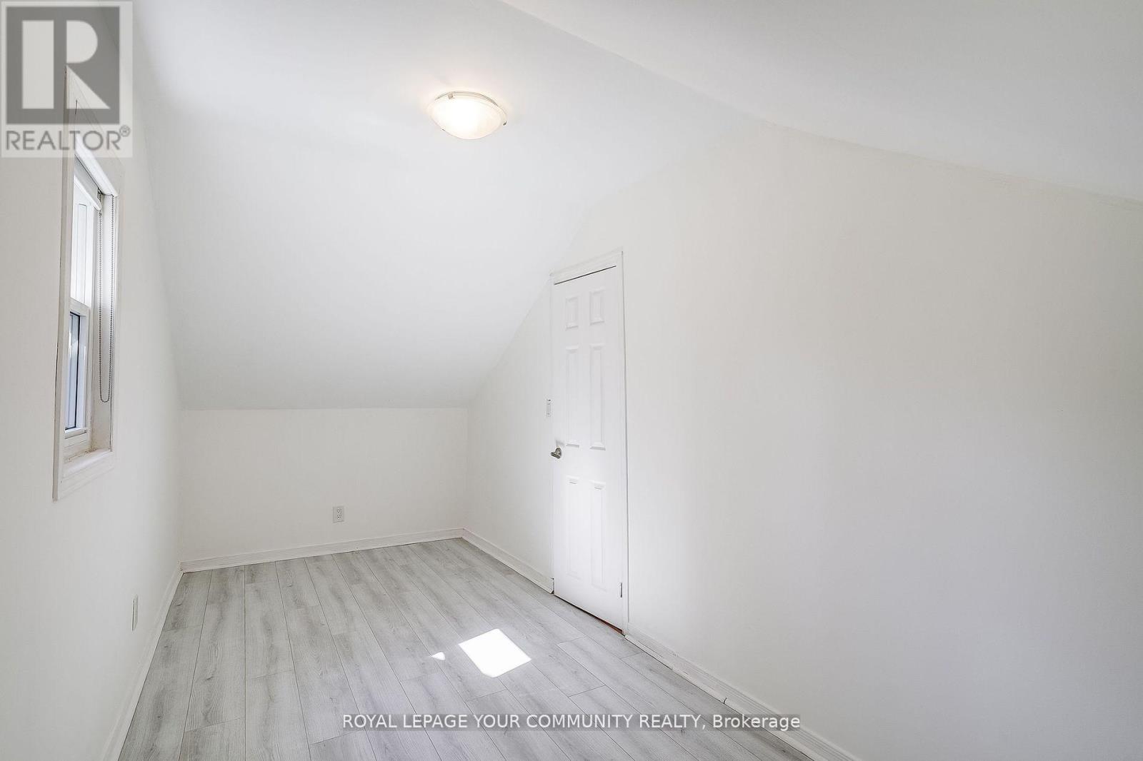 39 Drury Street, Bradford West Gwillimbury, Ontario  L3Z 1W9 - Photo 18 - N12364341