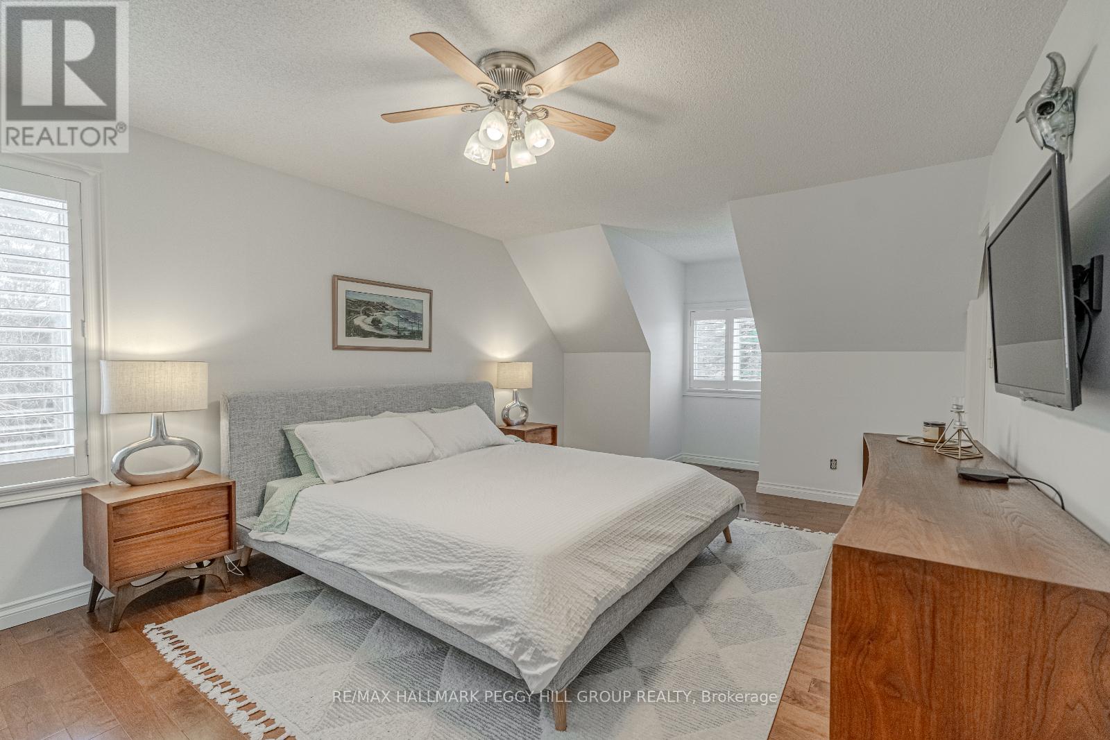 24 Willow Bay Drive, Springwater, Ontario  L9X 0R2 - Photo 13 - S12364432
