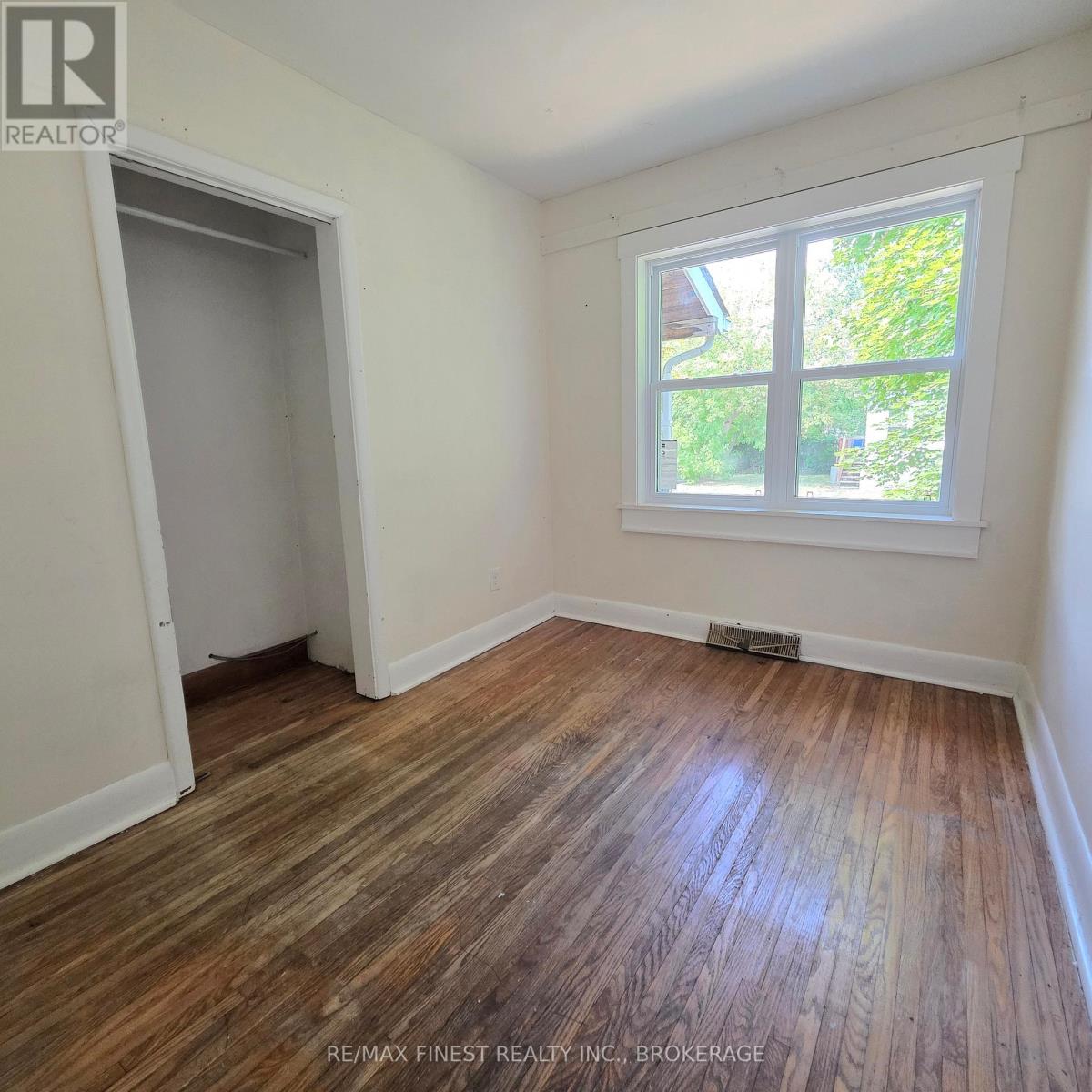 606 Brock Street, Kingston, Ontario  K7L 1V5 - Photo 13 - X12364446