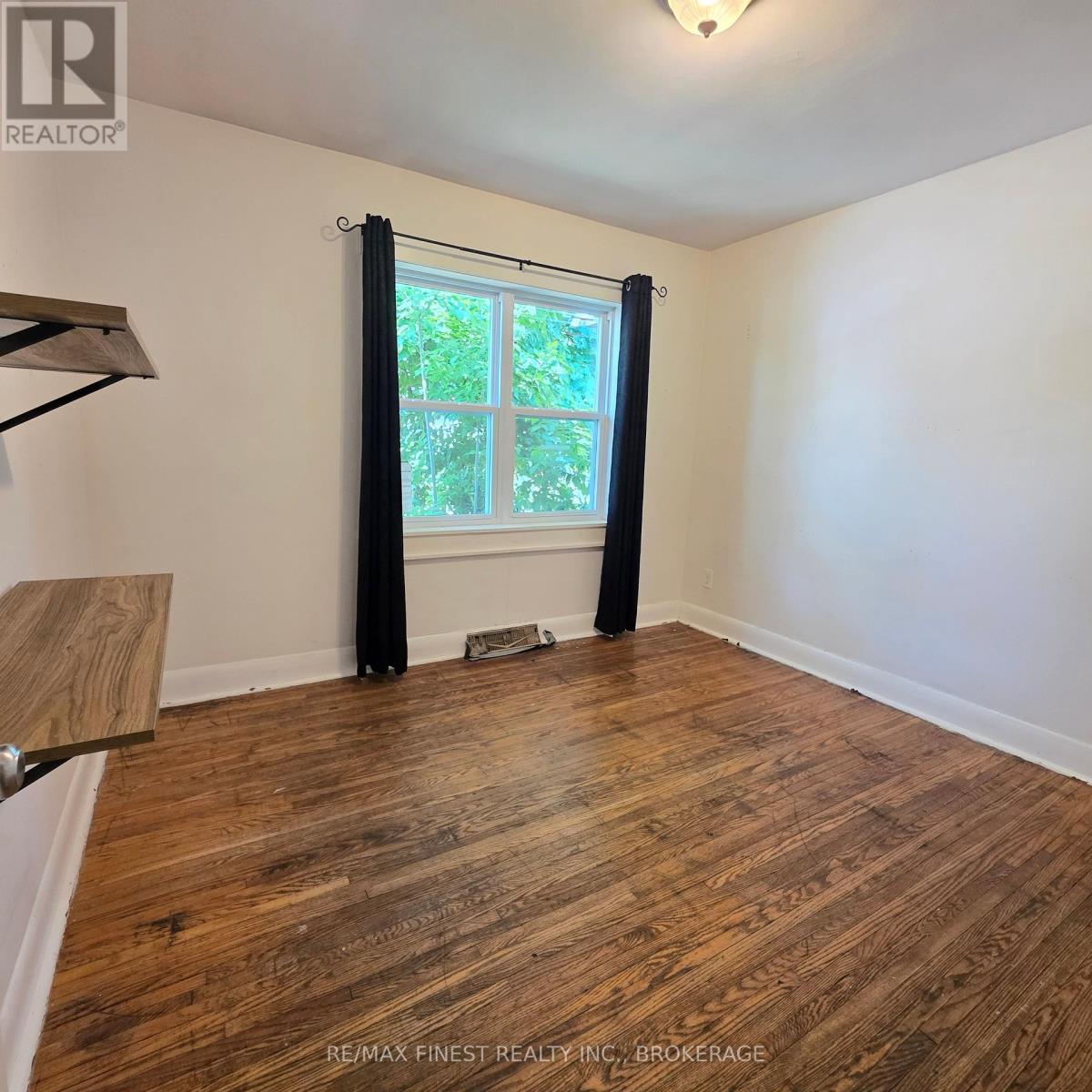 606 Brock Street, Kingston, Ontario  K7L 1V5 - Photo 14 - X12364446