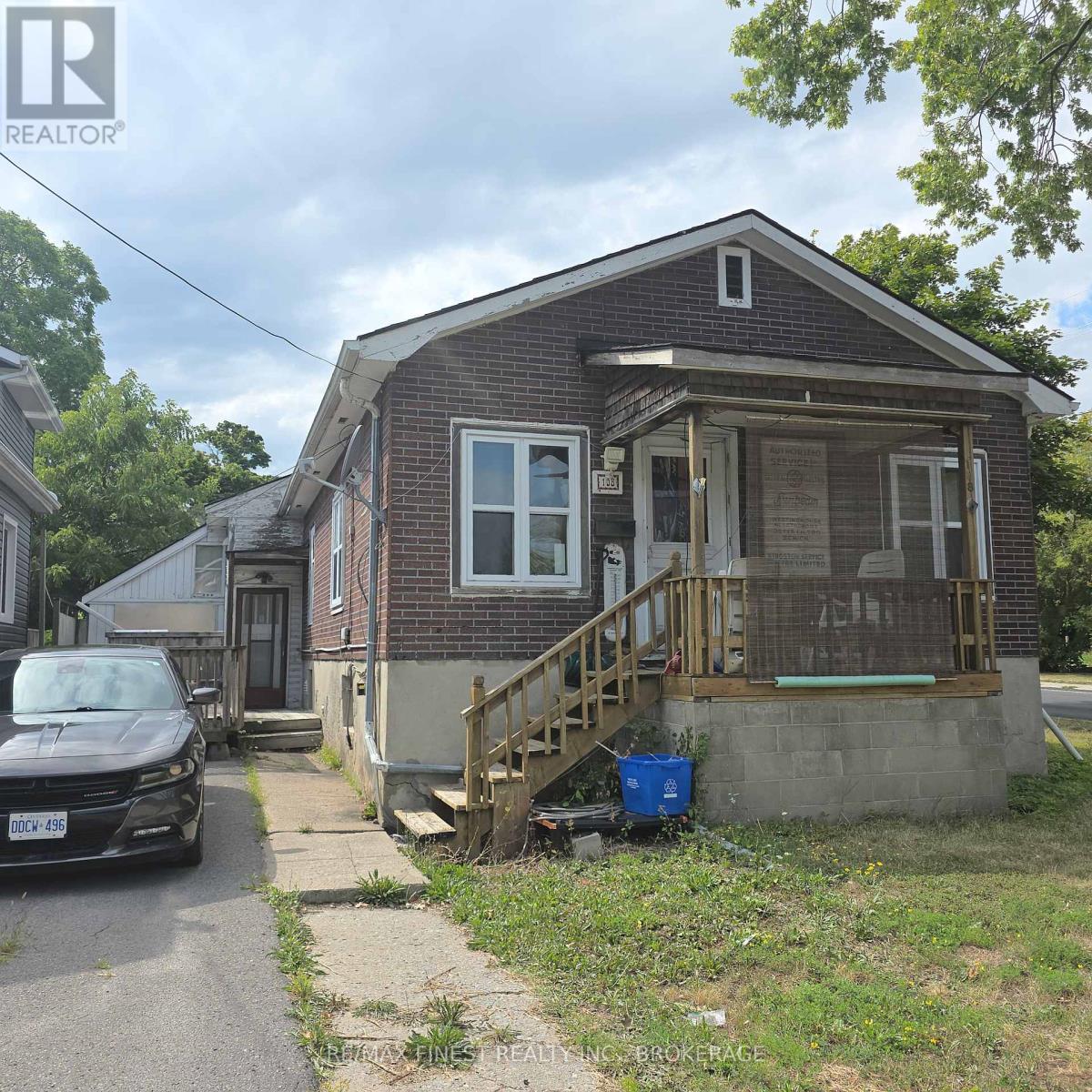 606 Brock Street, Kingston, Ontario  K7L 1V5 - Photo 3 - X12364446