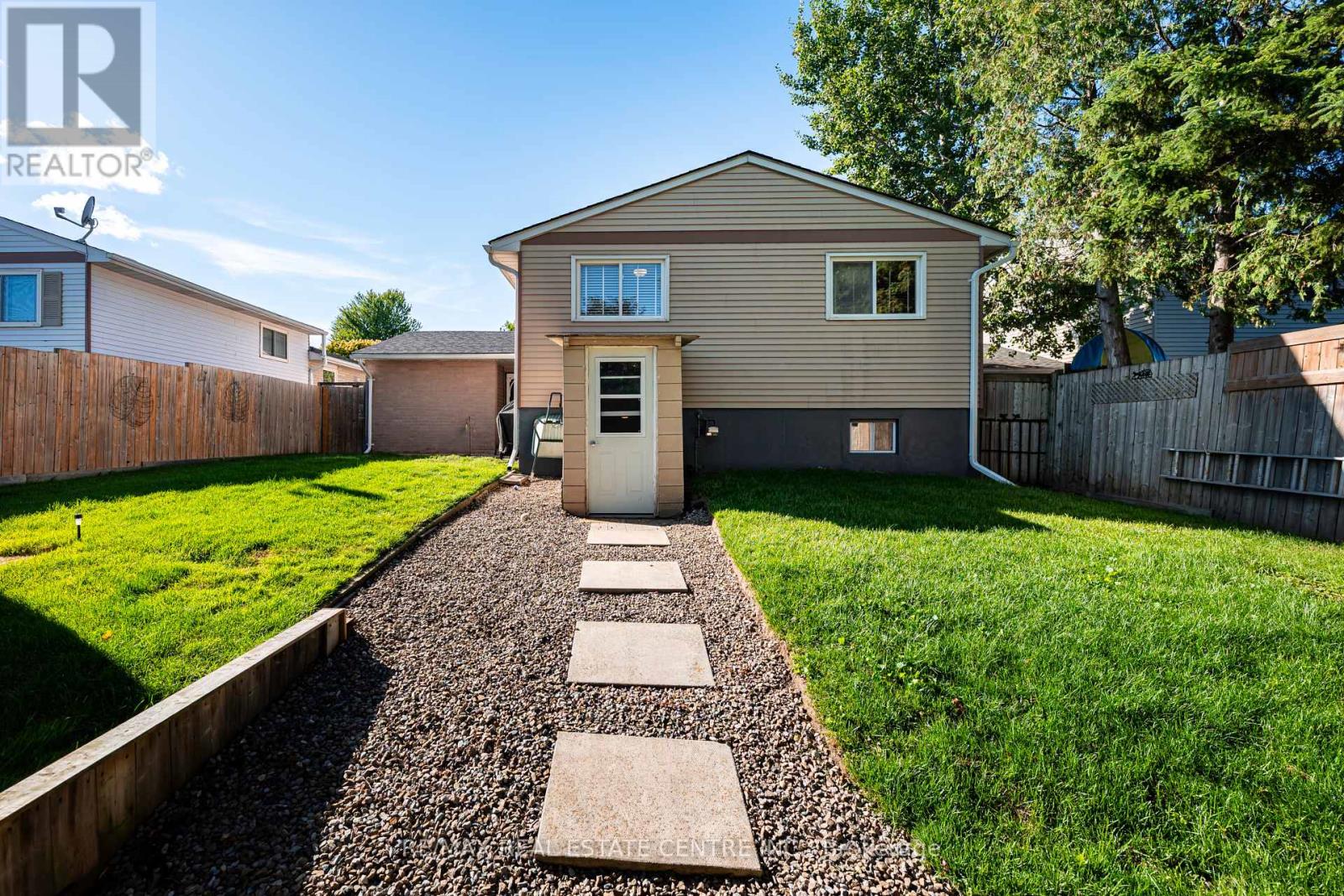 193 Diane Drive, Orangeville, Ontario  L9W 3N3 - Photo 33 - W12364326