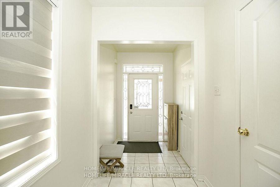 Property at 20 CULTURE CRESCENT image 4