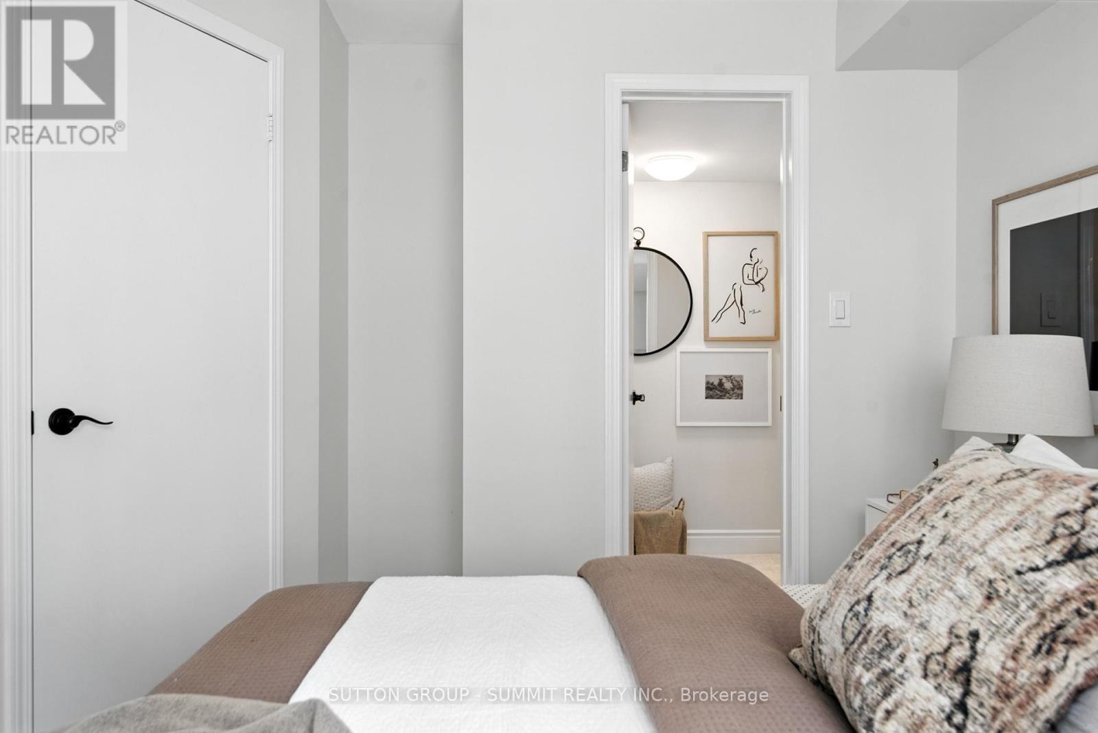 1026 - 18 Laidlaw Street, Toronto, Ontario M6K 1X2 - Photo 13 - W12364369