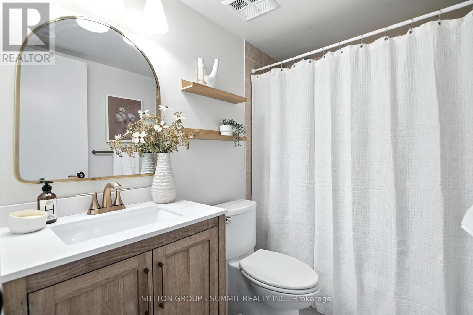 1026 - 18 Laidlaw Street, Toronto, Ontario M6K 1X2 - Photo 7 - W12364369