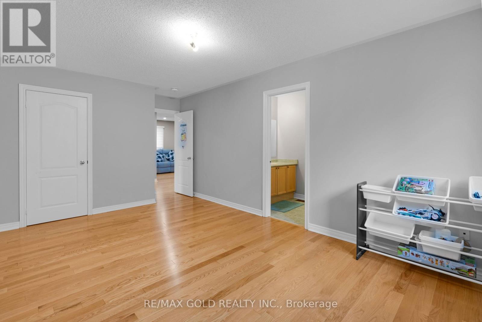 10 Morgandale Road, Brampton, Ontario  L7A 2K1 - Photo 20 - W12364092