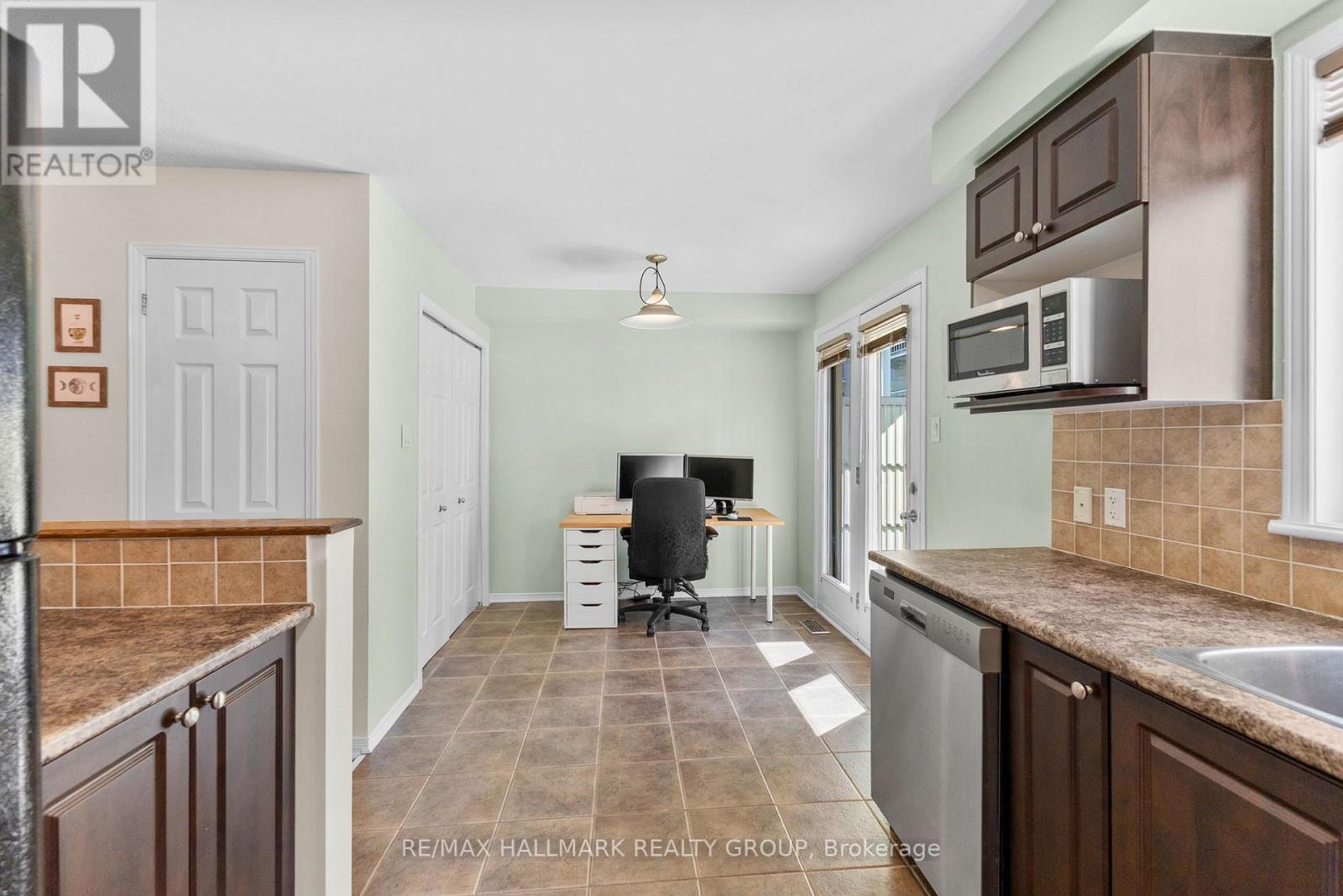 7 - 325 Elite Private, Ottawa, Ontario  K2J 0A4 - Photo 15 - X12364493