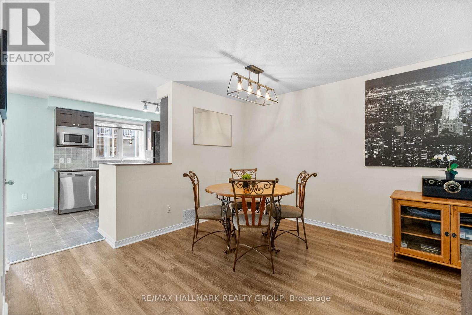 7 - 325 Elite Private, Ottawa, Ontario  K2J 0A4 - Photo 8 - X12364493