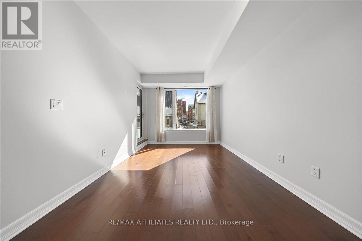 303 - 238 Besserer Street, Ottawa, Ontario  K1N 6B1 - Photo 14 - X12364500