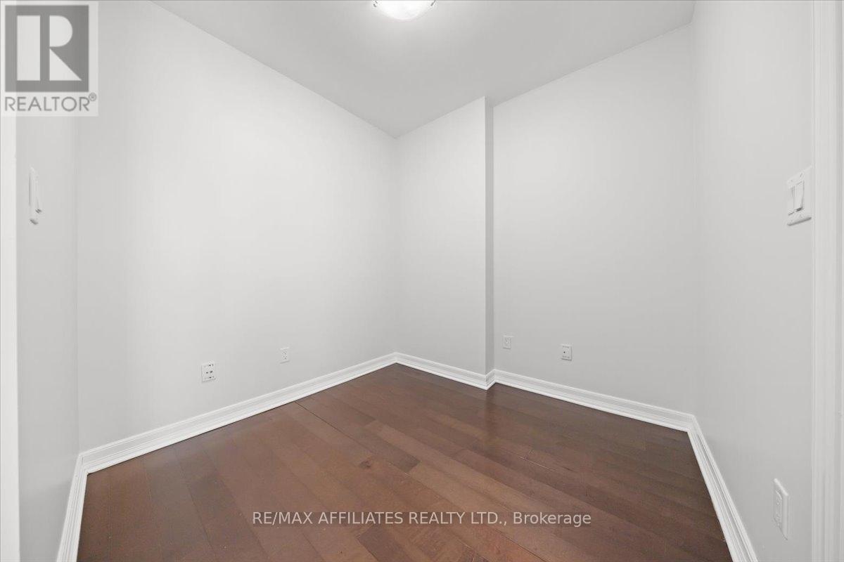 303 - 238 Besserer Street, Ottawa, Ontario  K1N 6B1 - Photo 24 - X12364500
