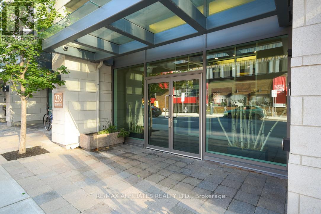 303 - 238 Besserer Street, Ottawa, Ontario  K1N 6B1 - Photo 3 - X12364500