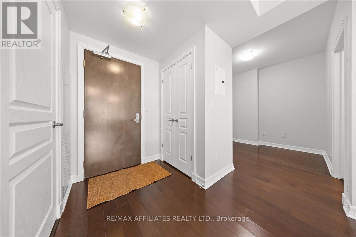 303 - 238 Besserer Street, Ottawa, Ontario  K1N 6B1 - Photo 5 - X12364500