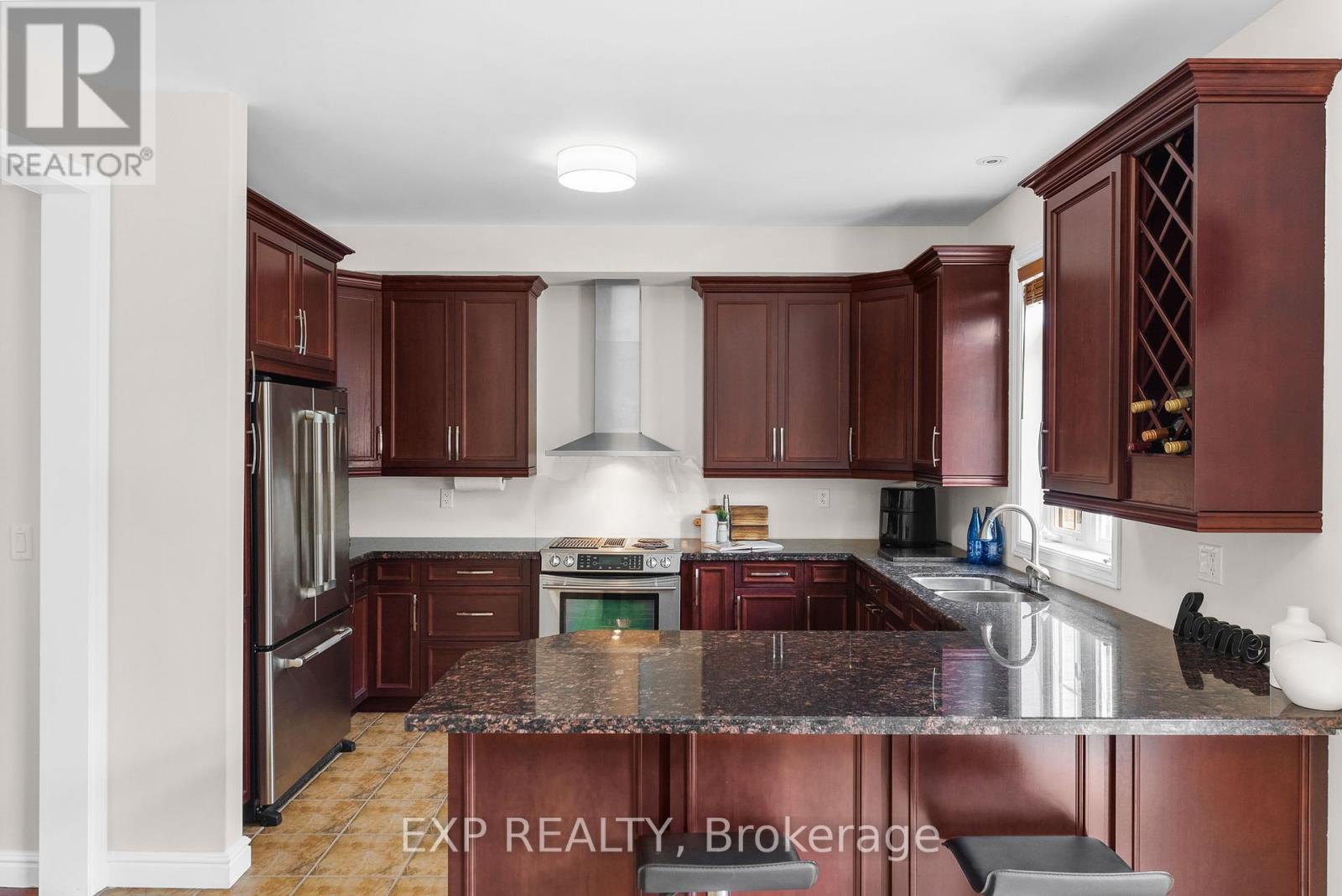 371 Raines Street, Georgina, Ontario  L4P 3C8 - Photo 17 - N12328186
