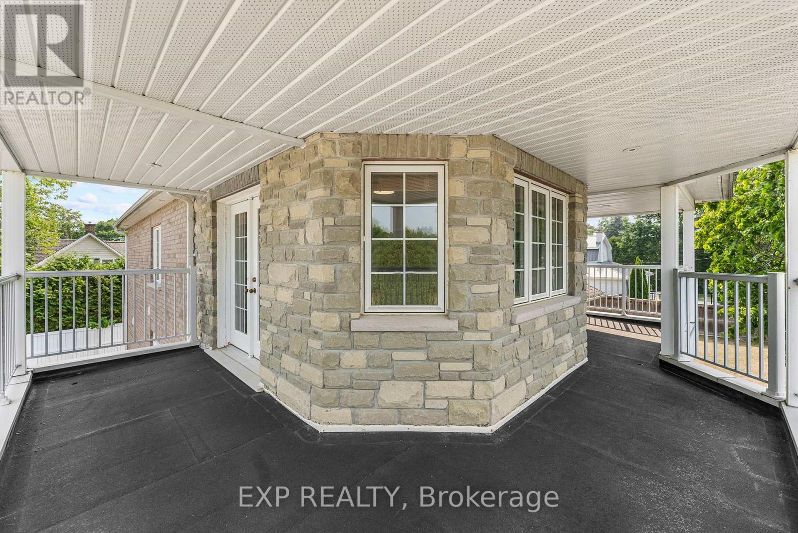 371 Raines Street, Georgina, Ontario  L4P 3C8 - Photo 36 - N12328186